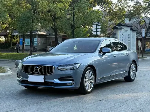 Volvo S90, 2020