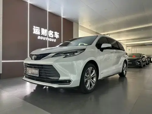 Toyota Sienna, 2024