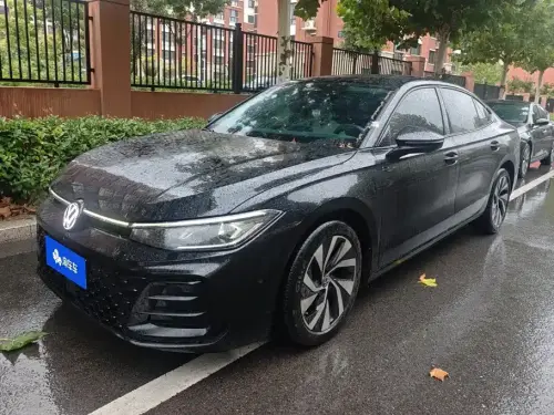 Volkswagen Passat, 2025