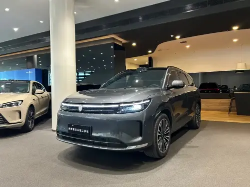 AITO M7, 2024