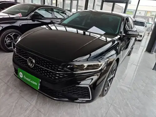 Volkswagen Passat, 2024