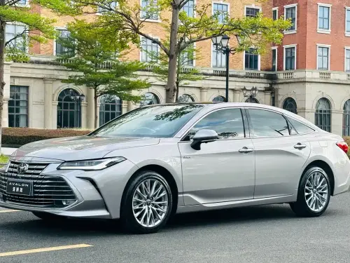 Toyota Avalon, 2025