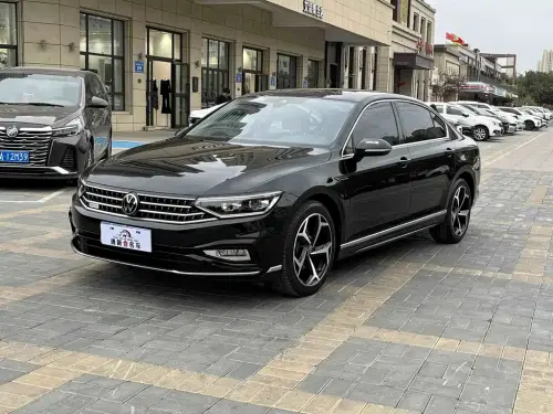 Volkswagen Magotan, 2025