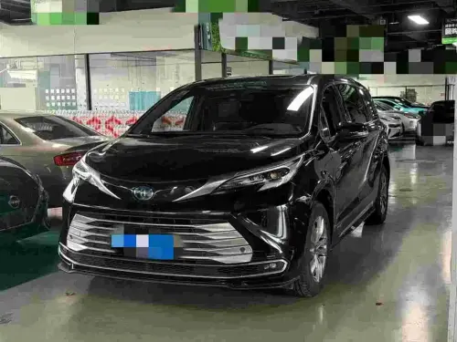 Toyota Sienna, 2022