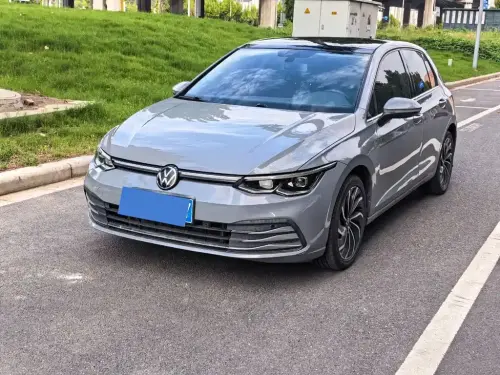 Volkswagen Golf, 2021