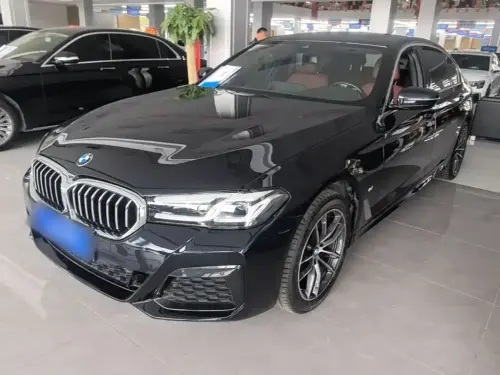 BMW 5-Series, 2023