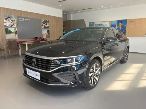 Volkswagen Passat, 2025
