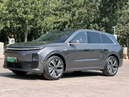 Li Auto L6, 2025