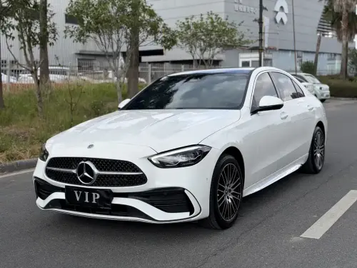 Mercedes-Benz C-Class, 2024