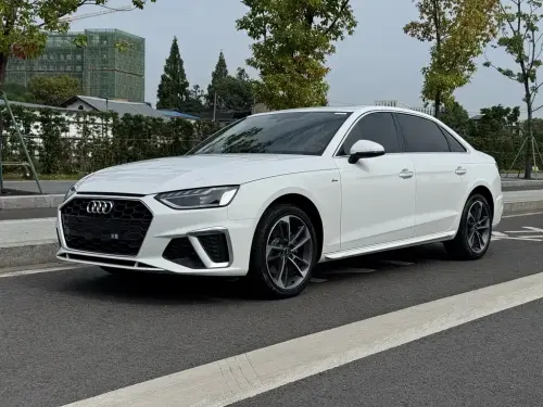 Audi A4, 2022