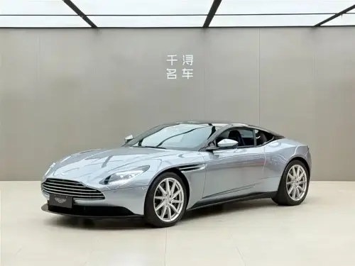 Aston Martin DB11, 2021