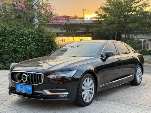 Volvo S90, 2020