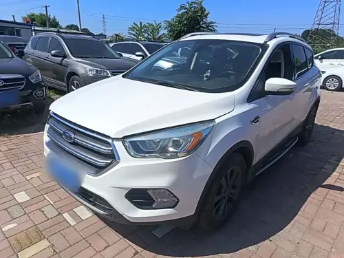 Ford Kuga, 2021