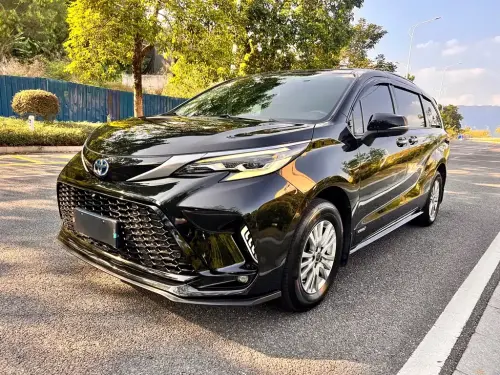 Toyota Sienna, 2022