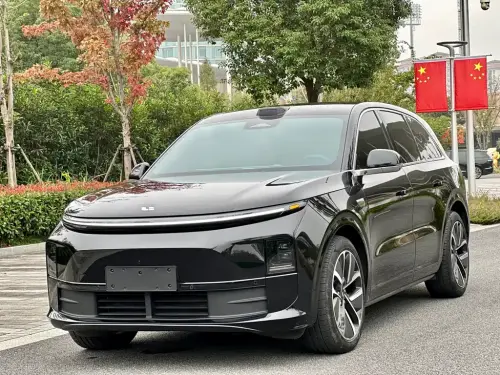 Li Auto L6, 2025