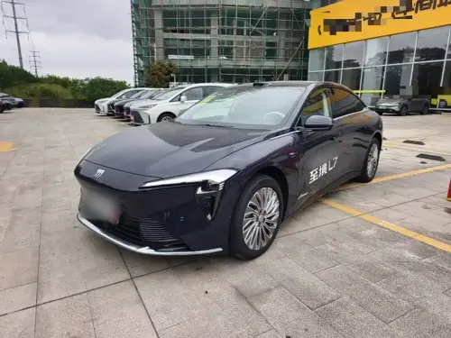 Buick Zhijing L7, 2025