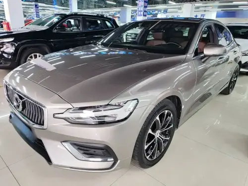 Volvo S60, 2021