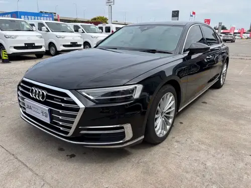 Audi A8, 2022