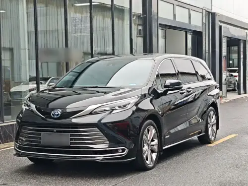 Toyota Sienna, 2024