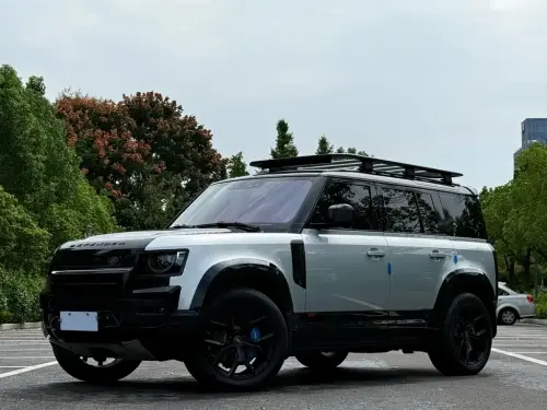 Land Rover Defender, 2023