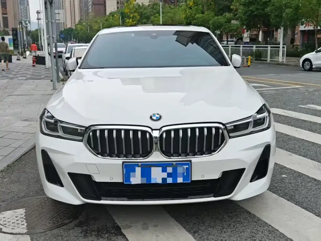 BMW 6-Series GT, 2022