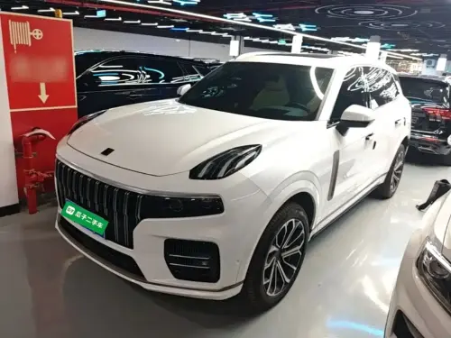 Lynk & Co 09, 2022