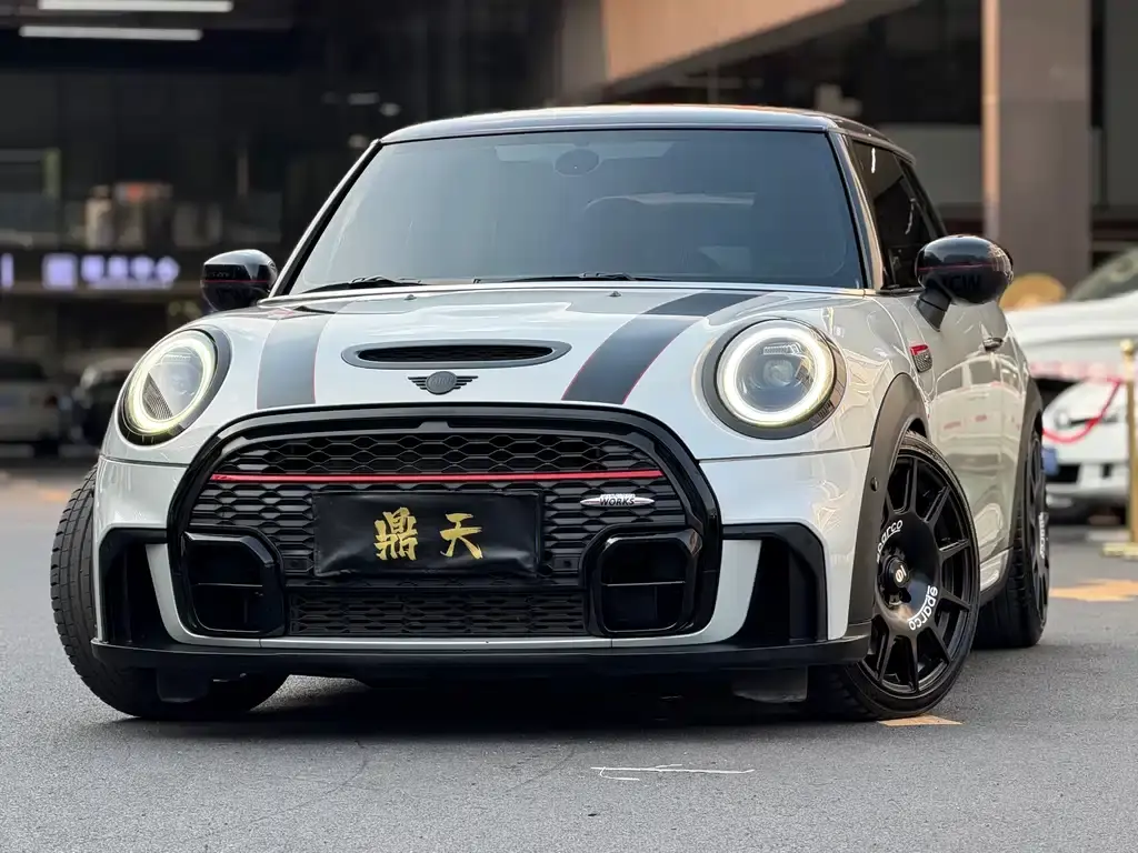 Mini MINI JCW, 2022