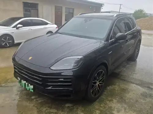 Porsche Cayenne, 2025
