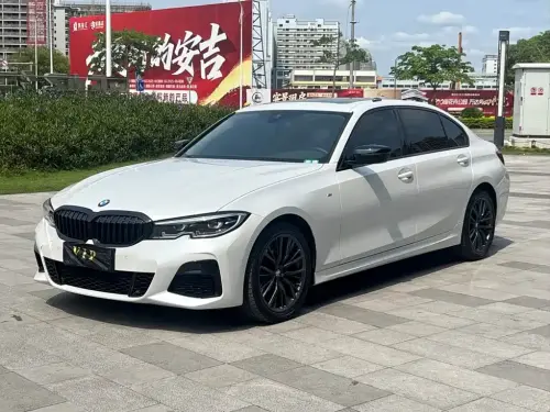 BMW 3-Series, 2021