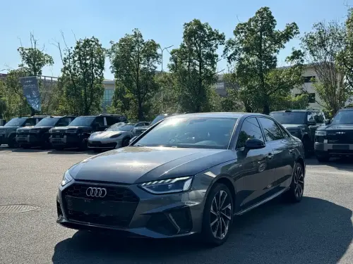 Audi A4, 2023