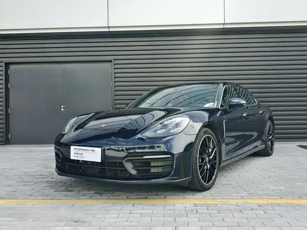 Porsche Panamera, 2022