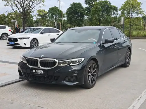BMW 3-Series, 2022