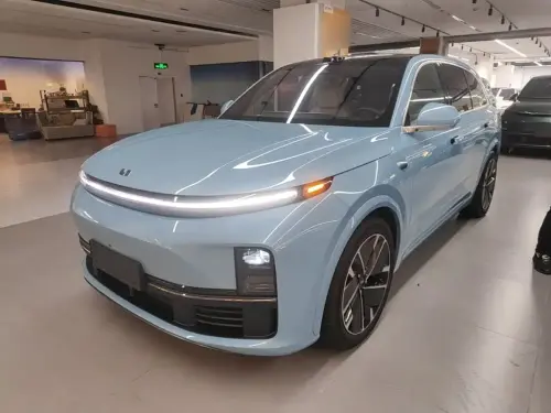 Li Auto L7, 2025