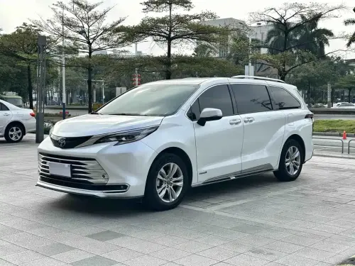 Toyota Sienna, 2022