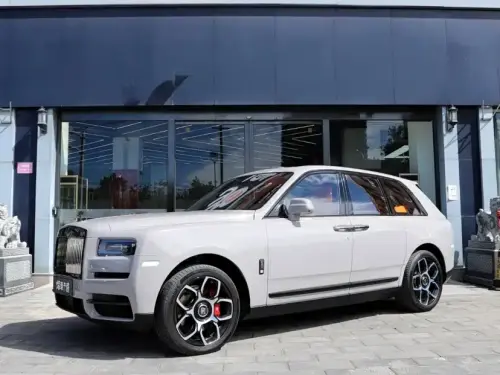 Rolls-Royce Cullinan, 2021