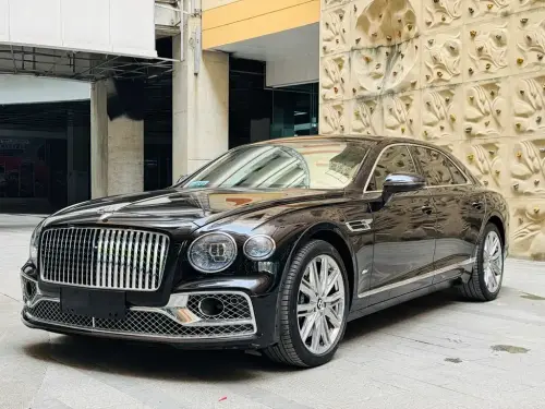 Bentley Flying Spur, 2023