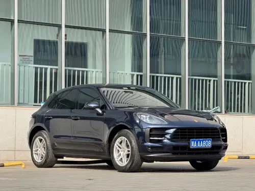 Porsche Macan, 2021
