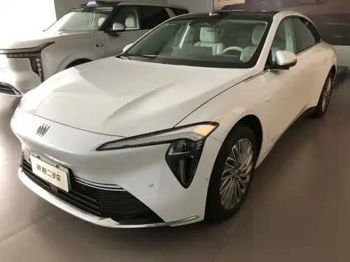 Buick Zhijing L7, 2025
