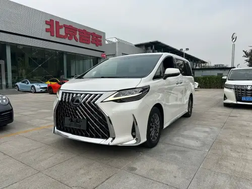 Lexus LM, 2021