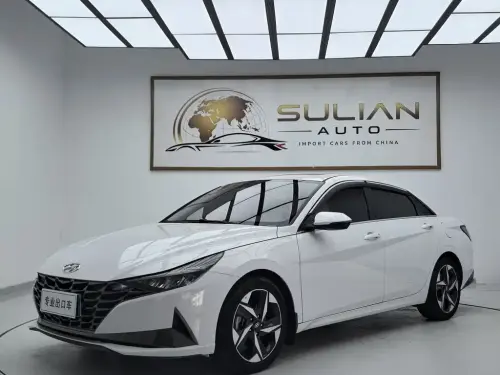 Hyundai Elantra, 2023