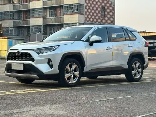 Toyota RAV4, 2023