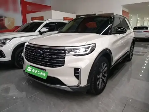 Ford Explorer, 2022