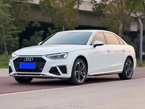 Audi A4, 2022