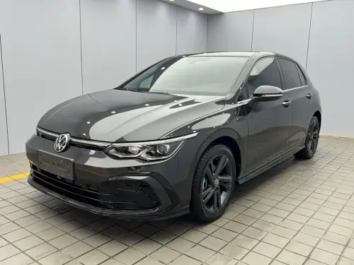 Volkswagen Golf, 2023