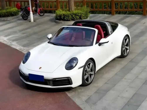 Porsche 911, 2023