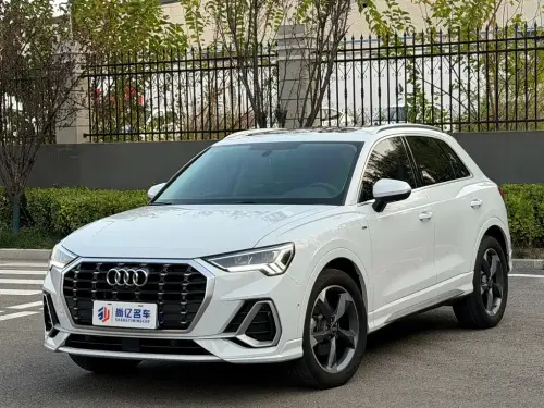 Audi Q3, 2022