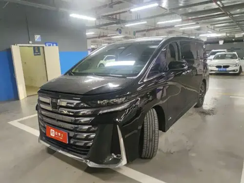 Toyota Vellfire, 2025
