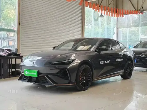 Changan UNI-V, 2025