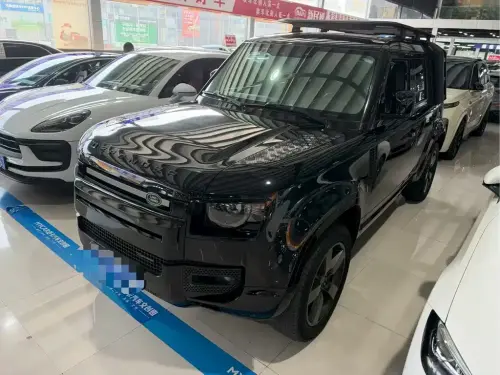 Land Rover Defender, 2023
