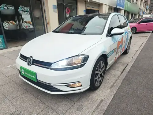 Volkswagen Golf, 2020